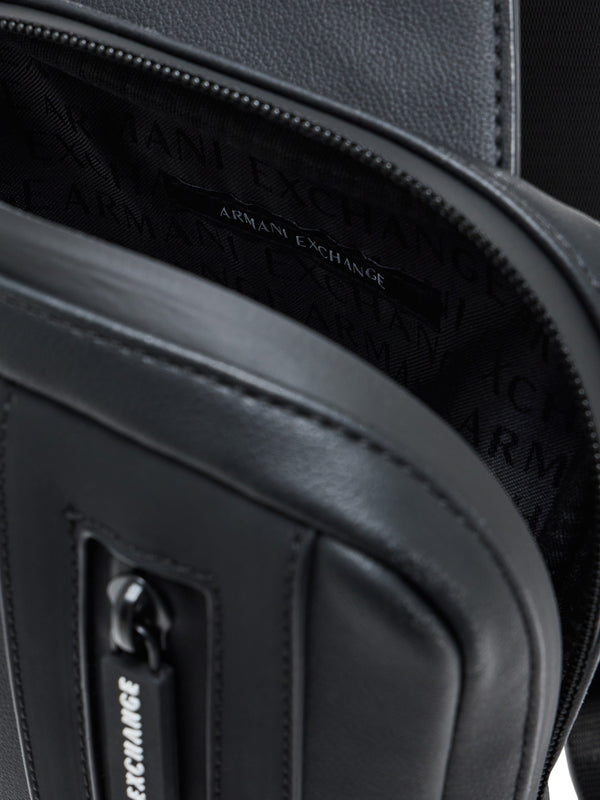 ARMANI EXCHANGE Zaino Armani Exchange In Tessuto Spalmato Con Logo E Tasca Zip - Nero