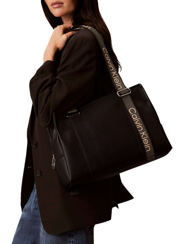 CALVIN ACC.2USCITA Borsa a Mano Donna - Nero