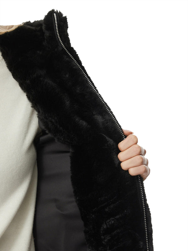 GUESS 2 USCITA Giacca New Lucrezia Faux Fur Logo Jac Guess - Nero