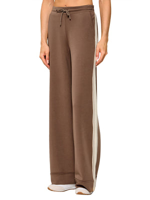 GUESS ATHLEISURE 1 USCITA Pantatuta Guess Merope Taupe