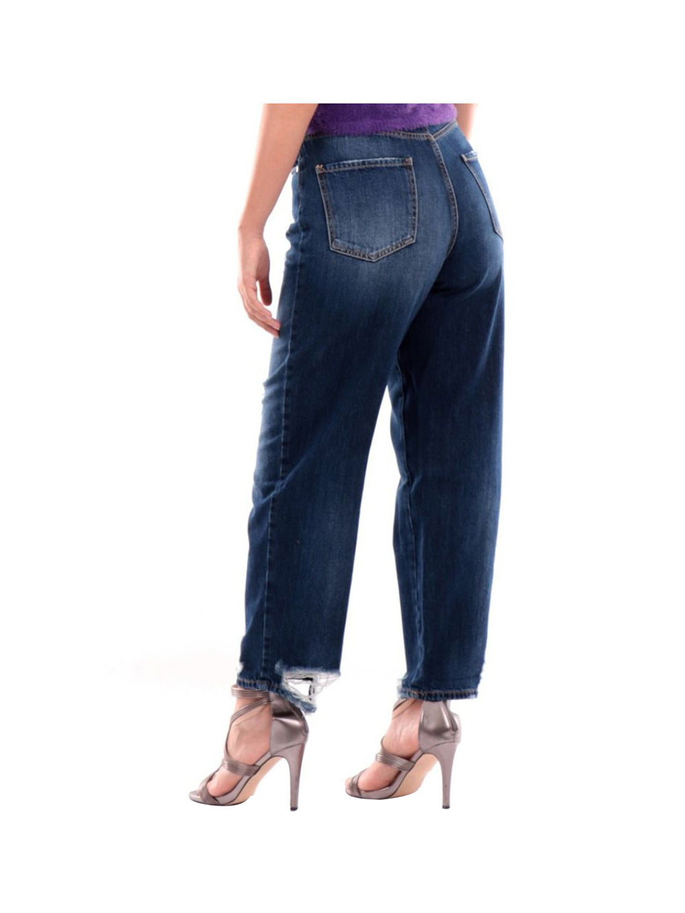Jeans Donna con ciondolo brand